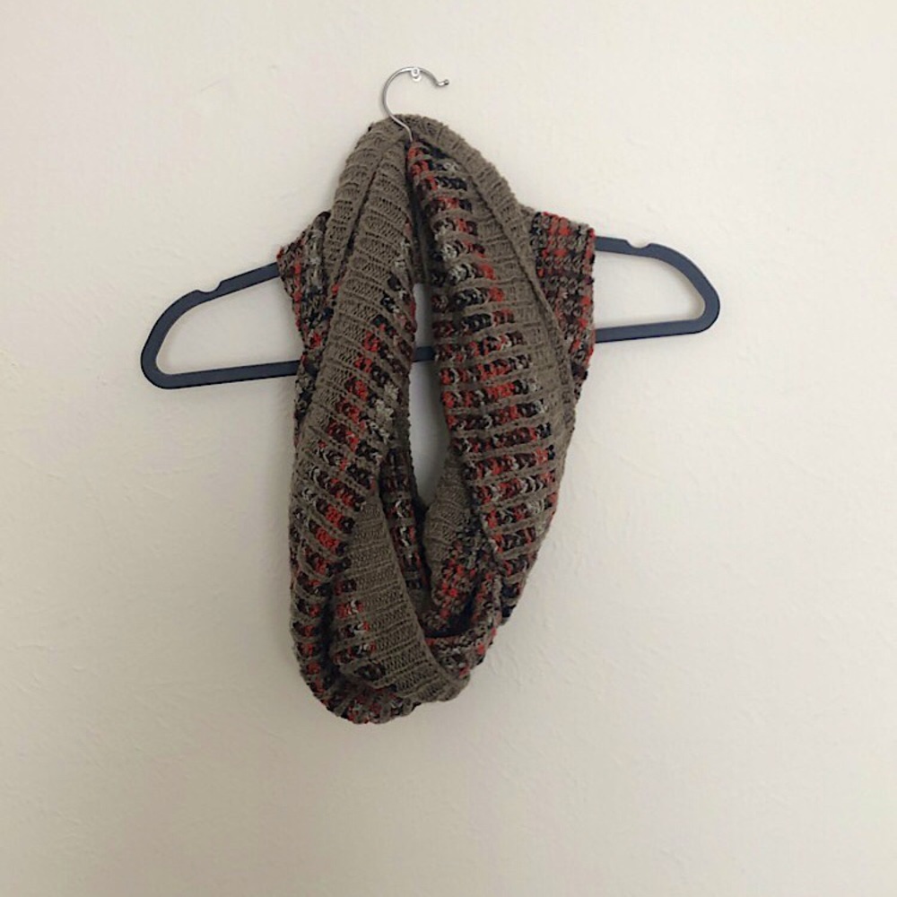 Knitted infinity scarf